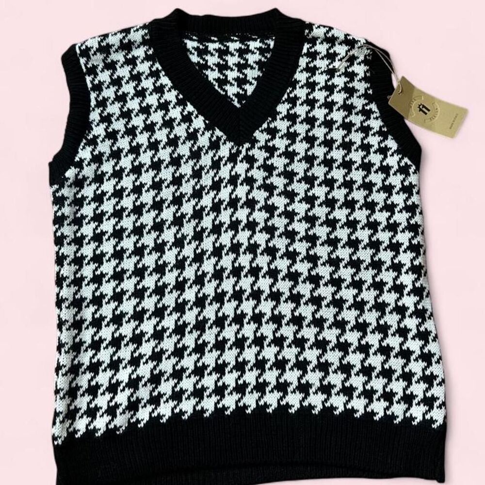 Houndstooth Knit Sweater Vest Size M Black White V-Neck